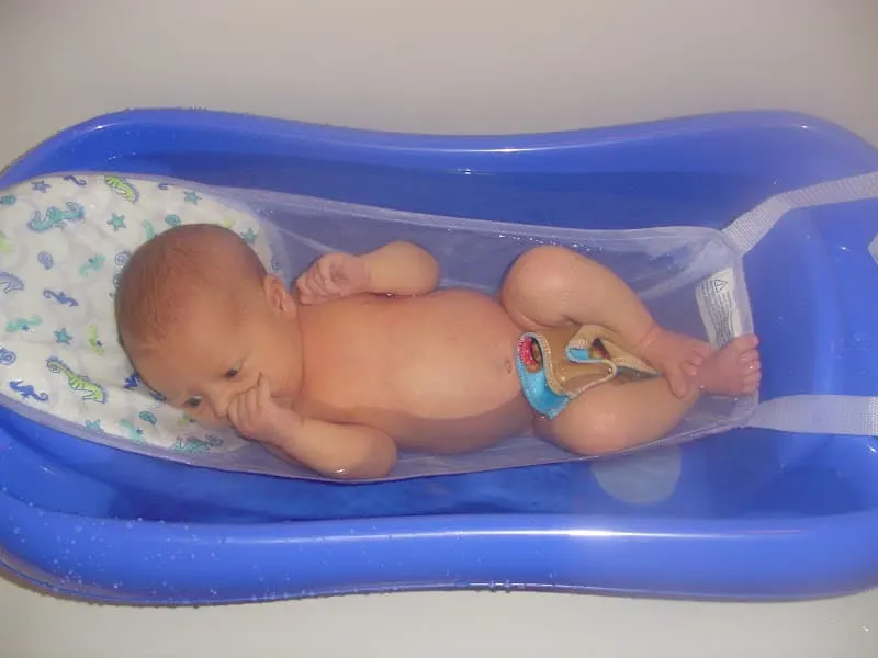 the first years sure comfort deluxe newborn to toddler tub