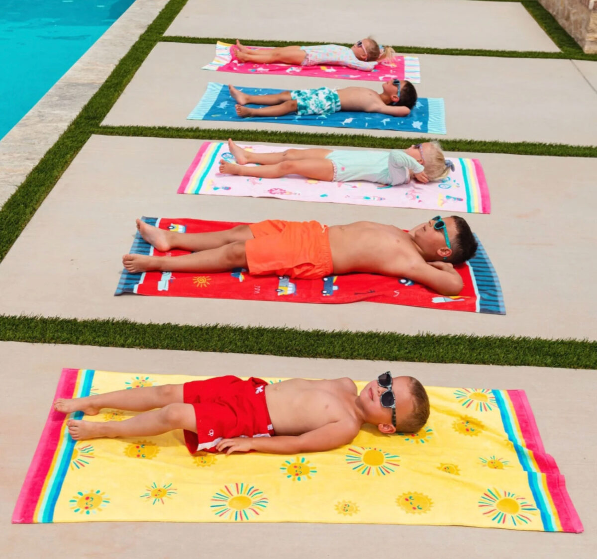 kids on beach towels - Stephen Joseph Kids Beach Towels