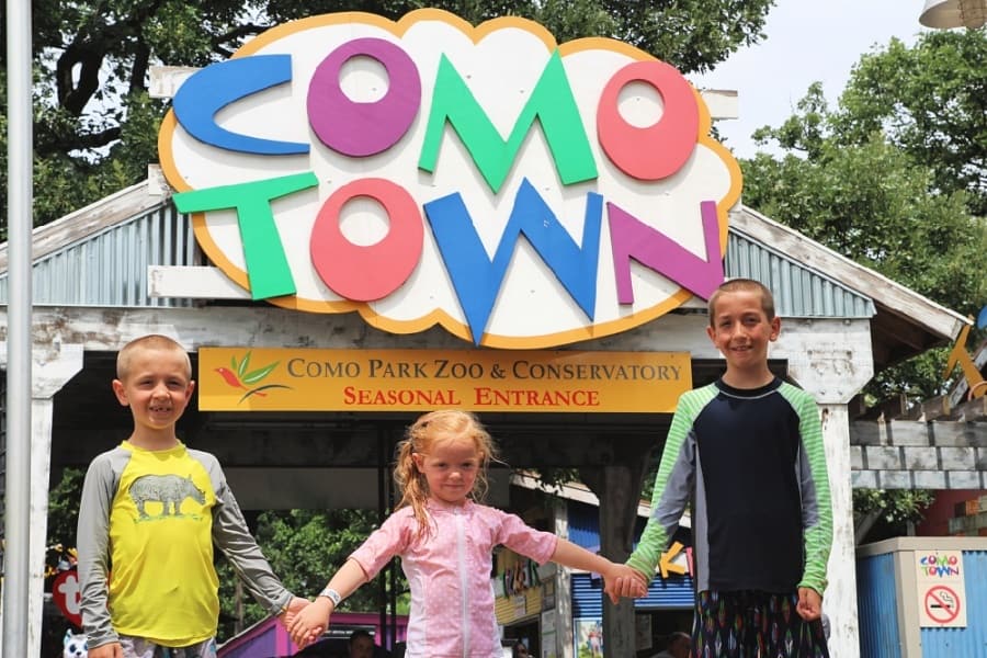 A Visit To Como Town Park And Zoo {St. Paul, Minnesota} 