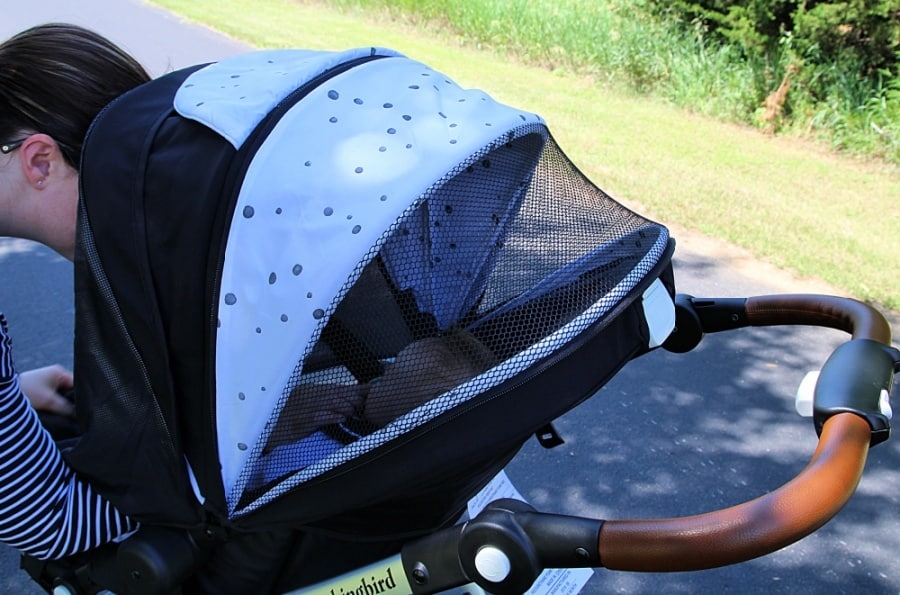 Mockingbird Stroller Review - Come see all the features and our thoughts on this single seat, functional, modular stroller.