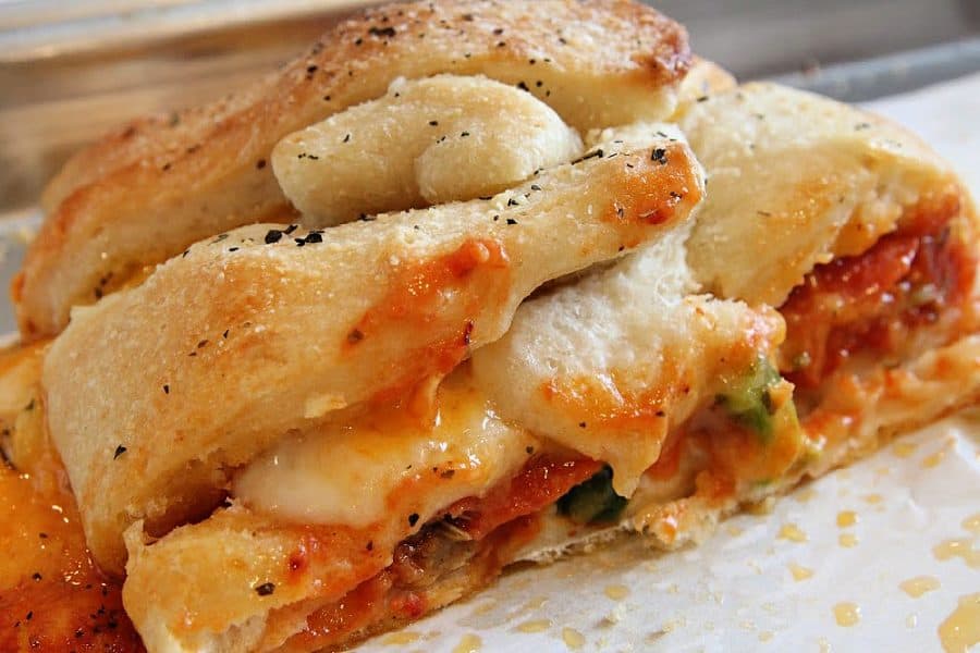 Easy Calzone Pizza Recipe - A Family Favorite