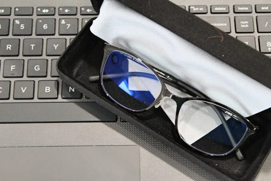 Do Blue Light Glasses Really Work - What You Need To Know -- JINS Eyewear