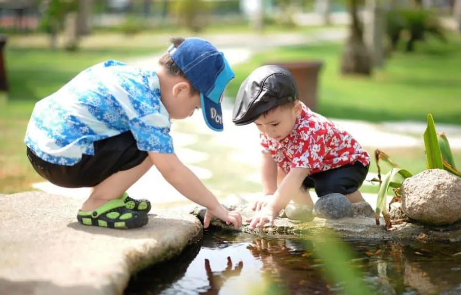 kids playing in river - ParentEducate.com - Online Parenting Classes Made Easy!