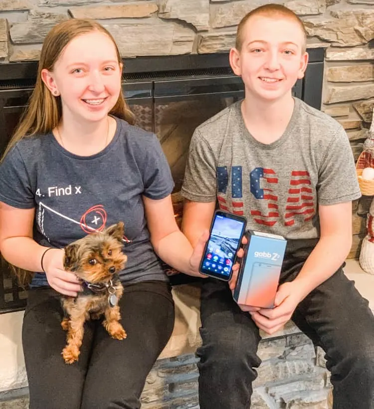 teens with phone - Gabb Wireless_ The Affordable + SAFE Phone For Kids (That Looks Cool Too!) + DISCOUNT CODE