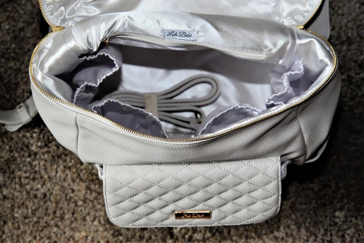 Diaper Bag- What To Pack In A Diaper Bag For A Newborn