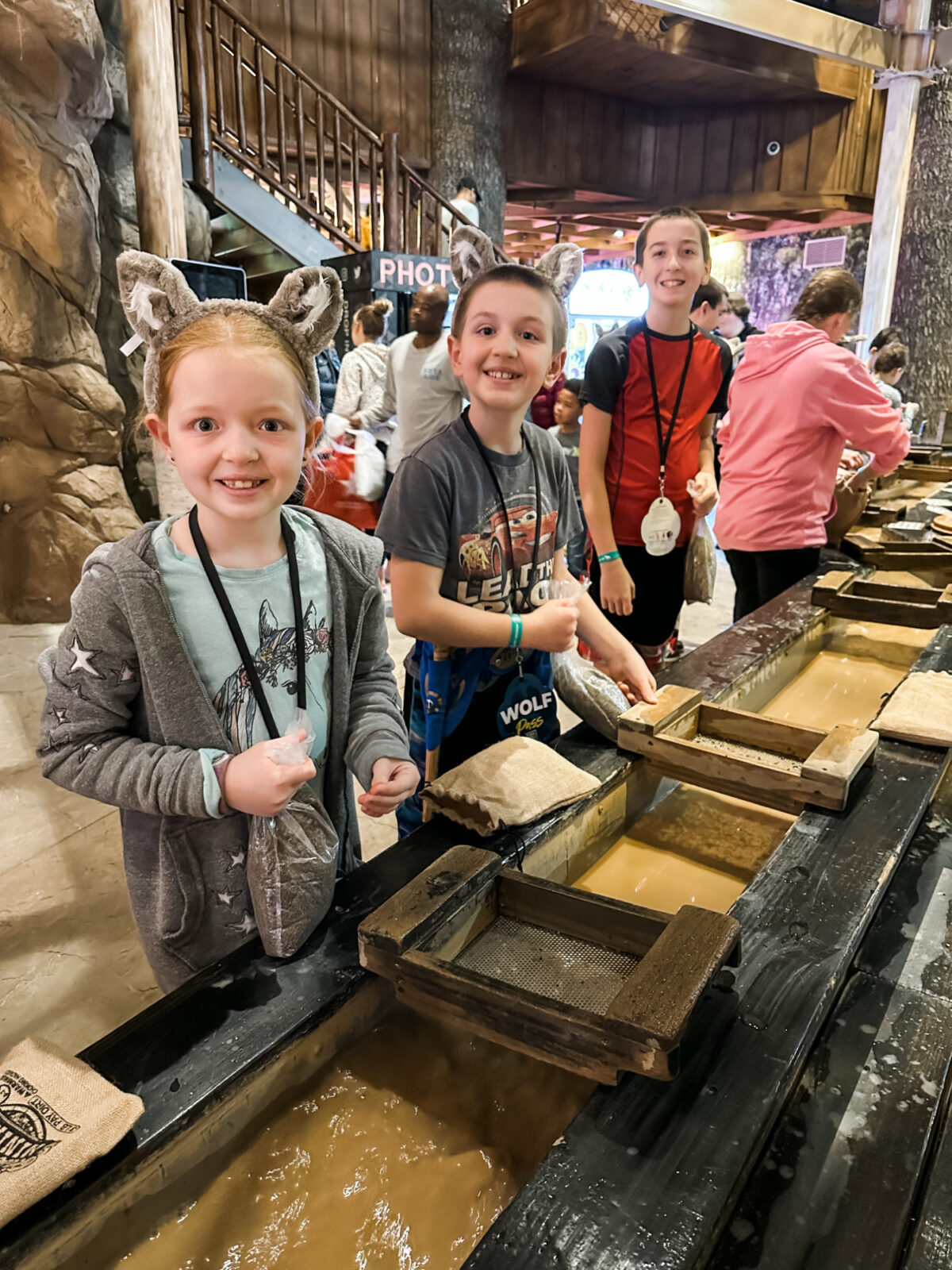 kids rock mining - Great Wolf Lodge Is A Perfect Place For Family Reunions and Large Groups (3)