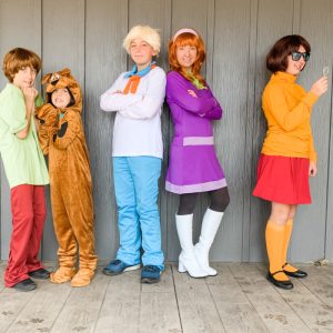 Best Family Costume Ideas From HalloweenCostumes.com - Thrifty Nifty Mommy